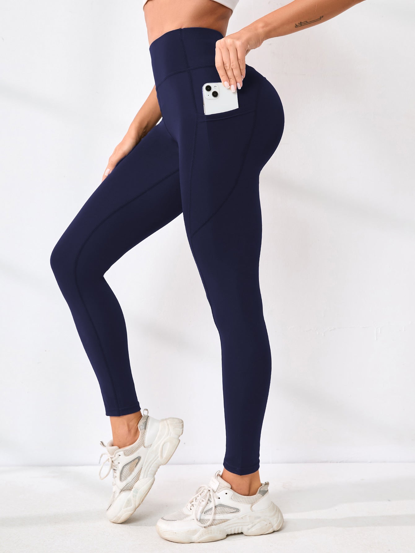 High-waisted slim-leg yoga pants